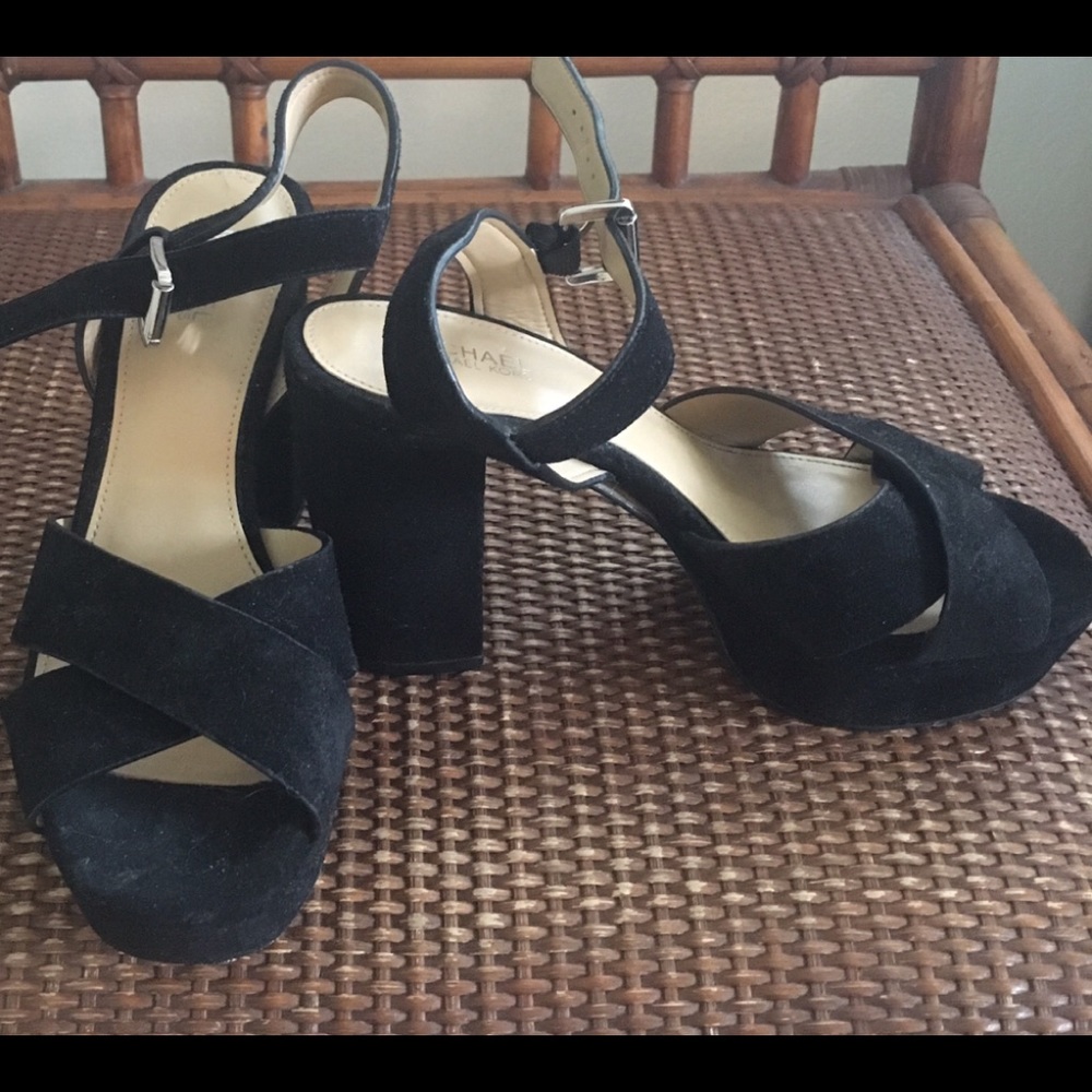 Michael Kor’s Platform Shoes / Size 6